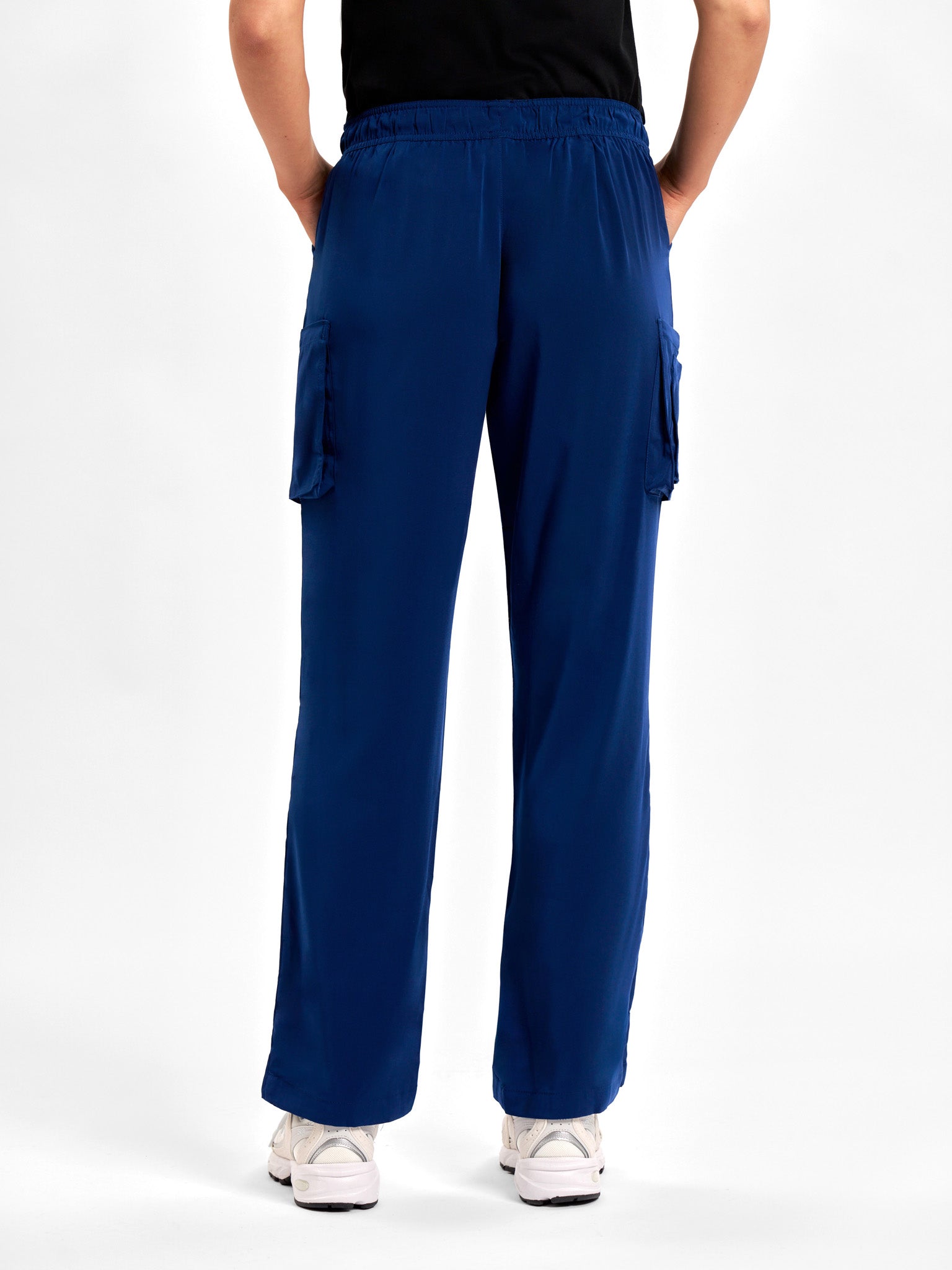 Avery Womens Straight Leg Scrub Pant
