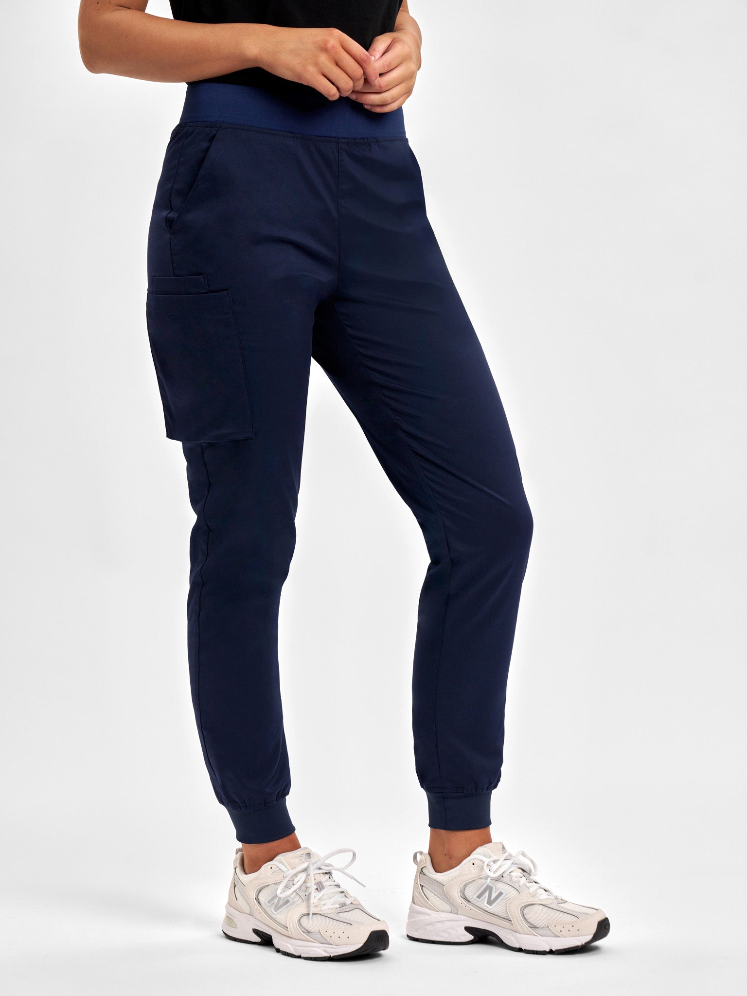 Riley Womens Slim Leg Jogger Scrub Pant